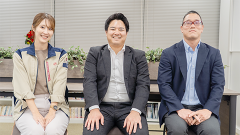 東光電気工事労働組合さんと談笑
